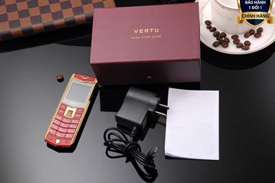 Điện thoại Vertu Ferrari A8 V403