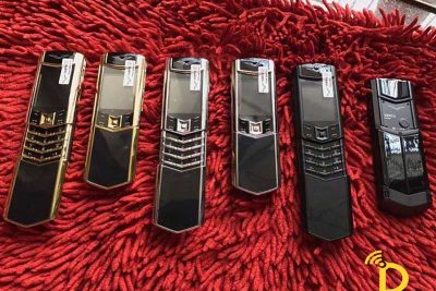 Điện thoại Vertu K9 Plus Lưng Đá Nắp Trượt