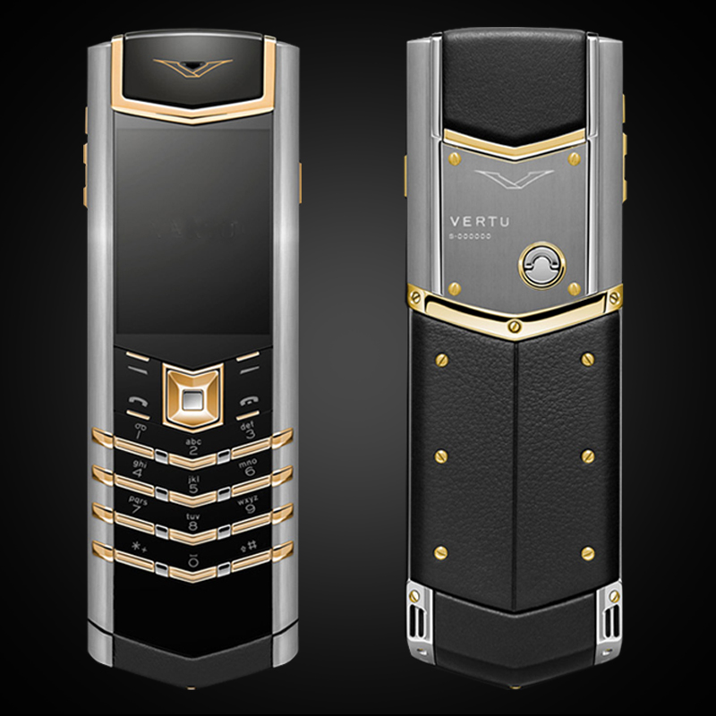 Почему верту такой дорогой. Верту сигнатуре Голд. Vertu Signature s Design Emperor Red Enamel. Верту Голд модель 2008. Vertu Signature Platinum Brushed.