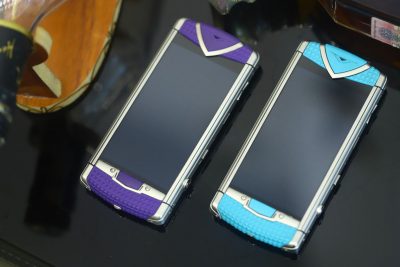 Điện thoại Vertu Constellation Touch Màu Xanh San Hô