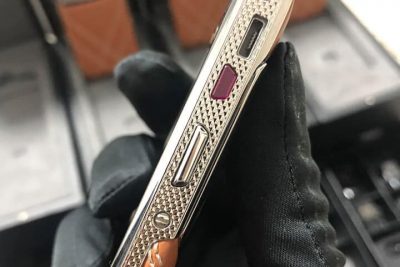 Điện thoại Vertu Signature Touch Bentley