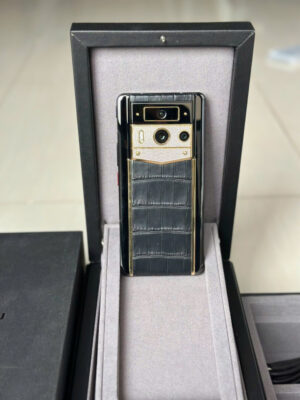 Vertu Meta 2 Diamond gold Lưng bọc da cá đính kim