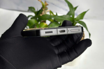 Vertu Meta 2 Diamond gold Lưng bọc da cá đính kim