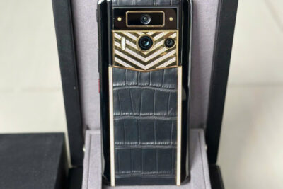 METAVERTU 2 Lưng Gold đính kim cá sấu đen