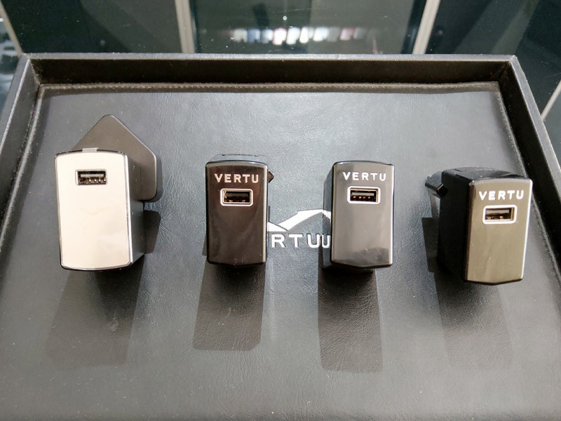 Củ sạc Vertu zin chính hãng