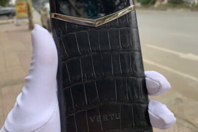 Điện Thoại IVertu 5G Da Cá Sấu Likenew 99% – đủ màu