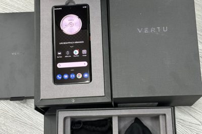 Điện thoại Vertu Meta Clous Diamond Fullbox