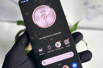 Điện thoại METAVERTU 2 màu cam đẹp 99% chính hãng fullbox