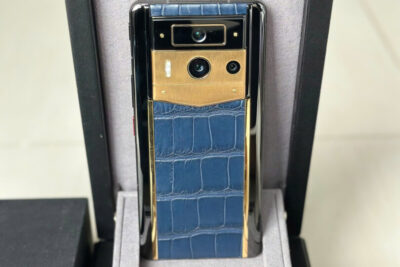 Điện thoại METAVERTU 2 Da cá sấu xanh viền Gold fullbox đẹp 99%