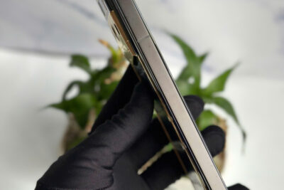 Điện thoại METAVERTU 2 Da cá sấu xanh viền Gold fullbox đẹp 99%