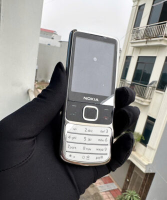 Điện Thoại Nokia 6700 Classic màu bạc