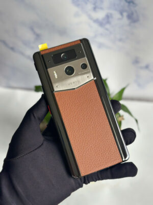 Điện thoại METAVERTU 2 Generation da bê nâu 99%