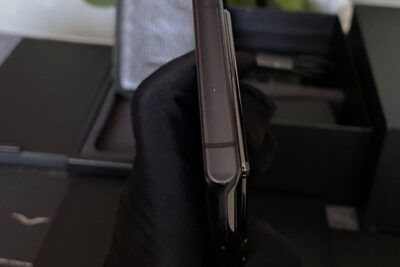 Vertu Meta 1 Clous Viền Đính Kim Bọc Da Cá Sấu