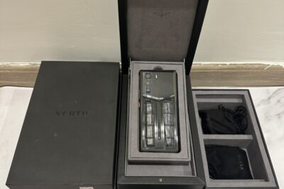 Điện Thoại Vertu Meta 1 Web 3.0 Bản Đặc Biệt Lưng Clous Máy Bọc Da Cá Sấu 99%