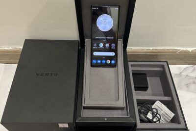 Điện Thoại Vertu Meta 1 Web 3.0 Lưng Bọc Da Cá Sấu Đẹp 99%