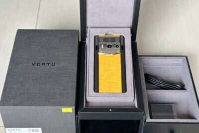 Điện Thoại Vertu Meta 2 Da rắn vàng fullbox đẹp 99%