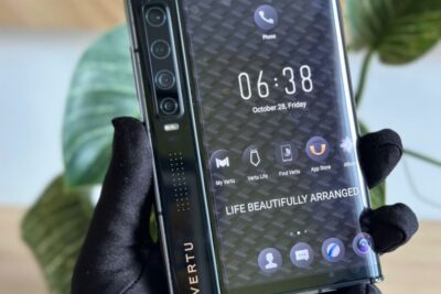 Điện Thoại Vertu Ayxta Fold 2 Lưng Hoa Văn Like New