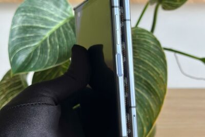 Điện Thoại Vertu Ayxta Fold 2 Lưng Hoa Văn Like New