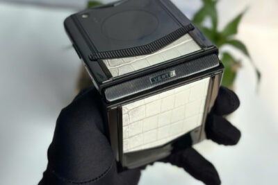 Vertu iron Flip Alligator Lưng bọc da cá sấu bạch tạng