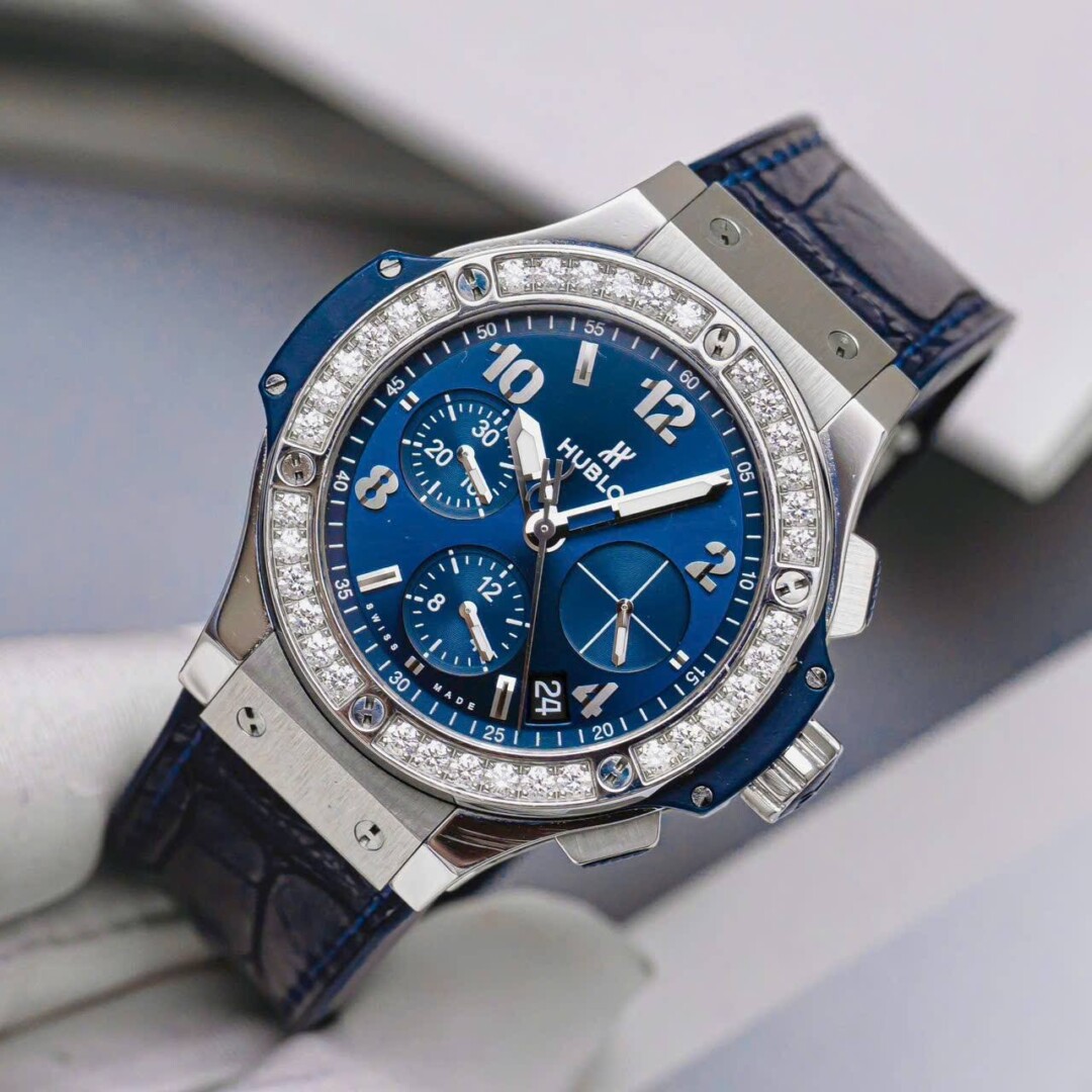 Đồng Hồ Hublot Big Bang Ceramic Blue Diamonds 41mm 2