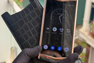 Vertu Aster P mạ vàng da cá sấu đen