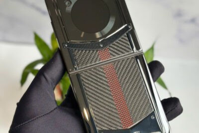 Điện Thoại Vertu Ironflip Carbon Đường Đua – Đẹp 99% Fullbox