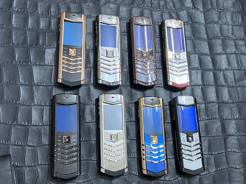 Vertu Chinh Hang Khuyen Mai 9