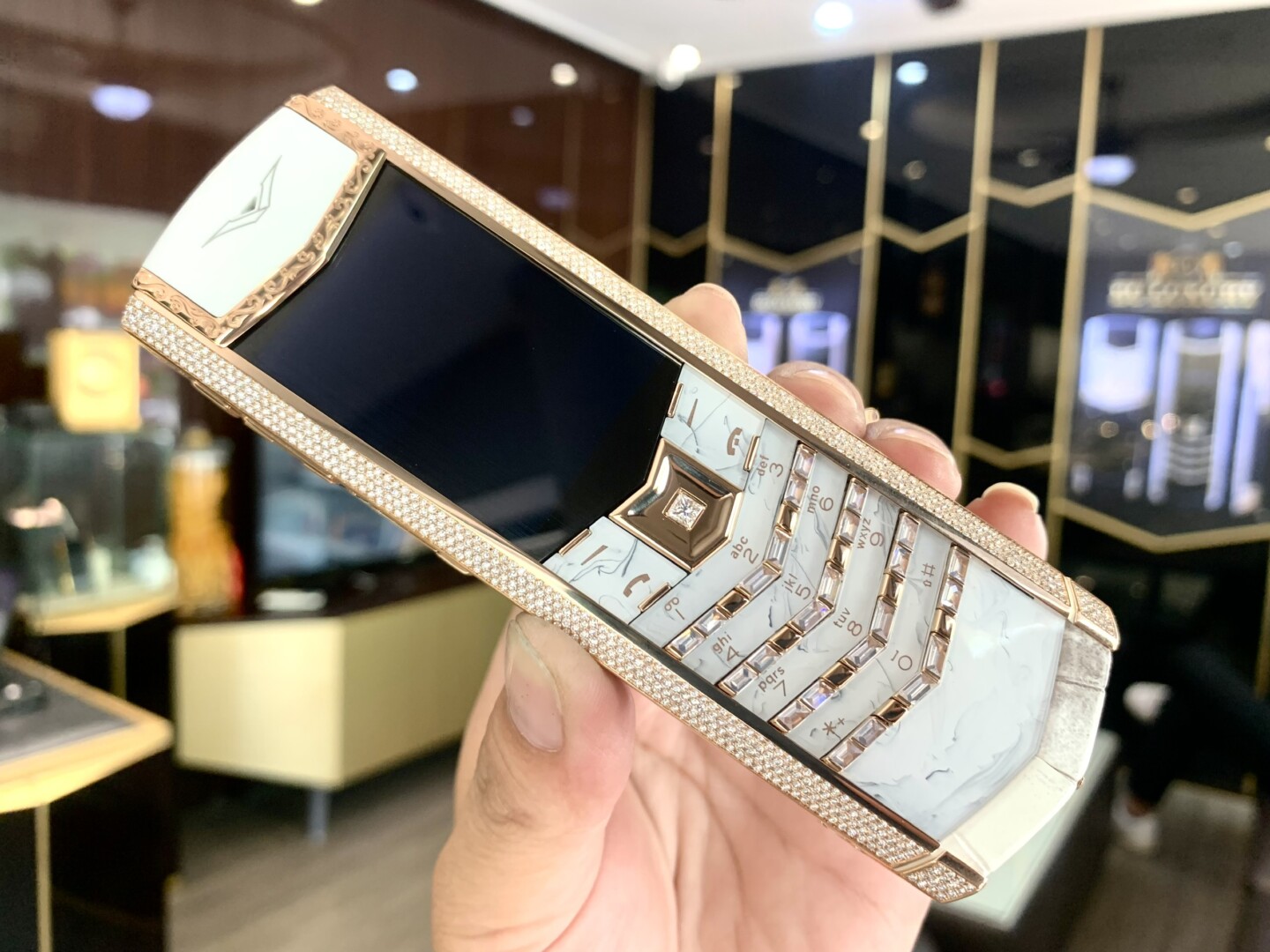 Vertu Vang Nguyen Khoi (3)