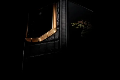 Vertu AlphaFold Chính Hãng Sắp Ra Mắt 2026
