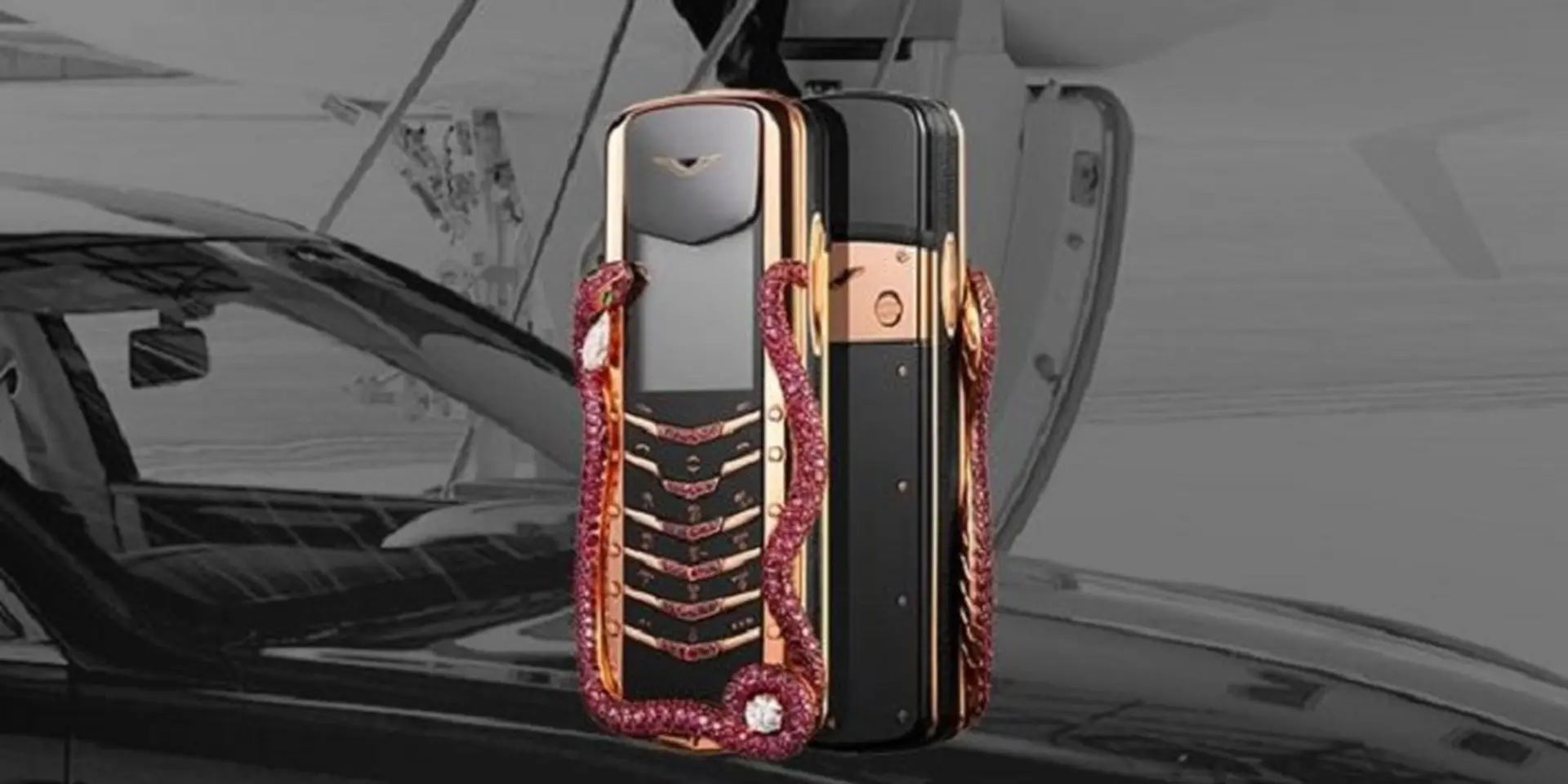 2017 5 23 636311365866999349 Vertu Gioi Thieu Cobra Limited Edition Phien Ban Ran Gia 8 Ty Cover