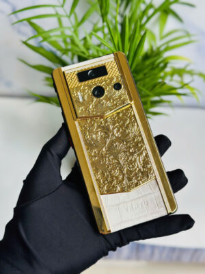 Vertu Himalaya Golden Cared With Diamond Alligator 99% Fullbox – Kiệt tác điện thoại siêu sang dành cho giới tinh hoa