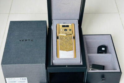 Vertu Himalaya Golden Cared With Diamond Alligator 99% Fullbox – Kiệt tác điện thoại siêu sang dành cho giới tinh hoa