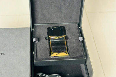 Vertu Iron Flip Gold Alligator Black 99% Fullbox