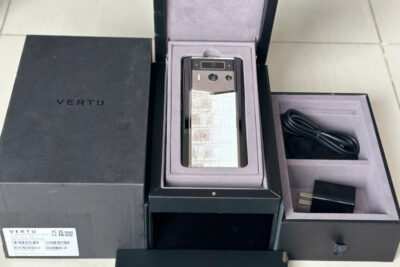 Vertu Meta 2 Alligator Himalaya 99% Fullbox – Siêu phẩm Web3 đẳng cấp với da cá sấu Himalaya quý hiếm